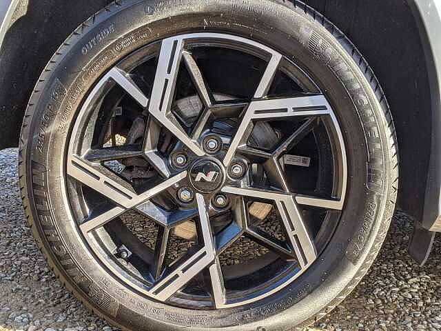 Hyundai TUCSON 1.6T Hybrid N Line 5dr Auto Silver
