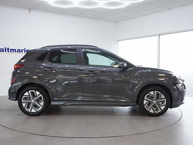Hyundai KONA 64kWh Premium SUV 5dr Electric Auto (10.5kW Charger) (204 ps) Dark Knight Grey