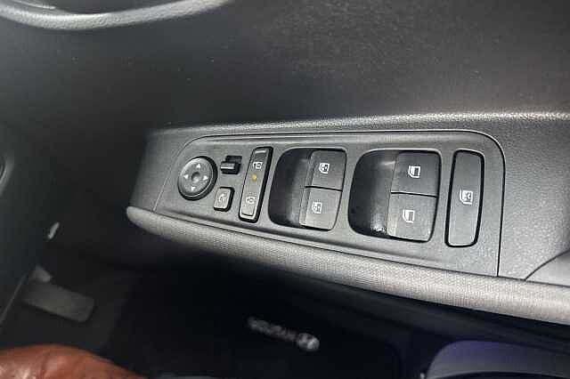 Hyundai INSTER 02 Black