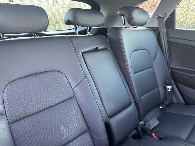 Hyundai TUCSON 2.0 CRDi 48V MHD Premium SE 5dr 4WD DCT Grey