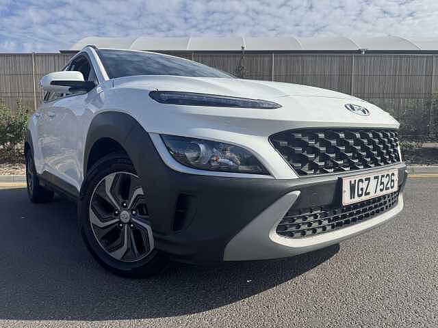 Hyundai KONA 1.6 GDi Hybrid SE Connect 5dr DCT White