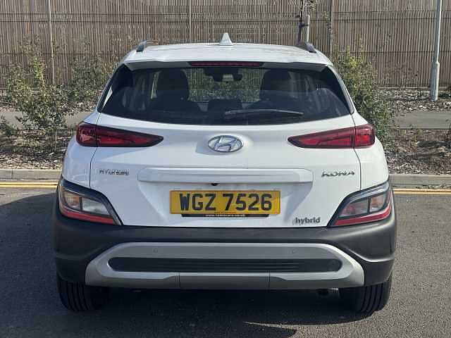 Hyundai KONA 1.6 GDi Hybrid SE Connect 5dr DCT White