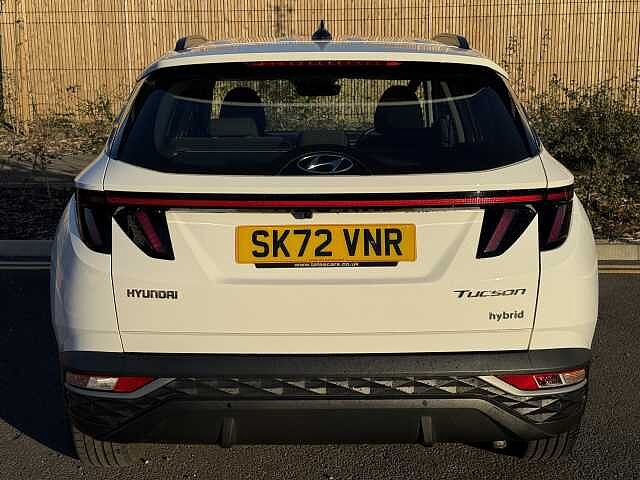 Hyundai TUCSON 1.6 TGDi Hybrid 230 SE Connect 5dr 2WD Auto White