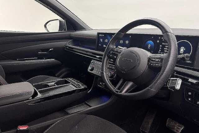 Hyundai TUCSON 1.6T Plug-in Hybrid N Line 5dr 4WD Auto White