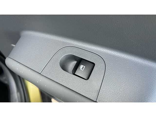 Hyundai INSTER Inster 5Dr HAT 85kW Cross 49kWh Amazonas Green