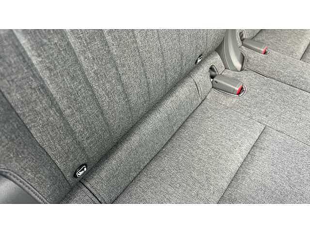 Hyundai INSTER Inster 5Dr HAT 85kW Cross 49kWh Amazonas Green