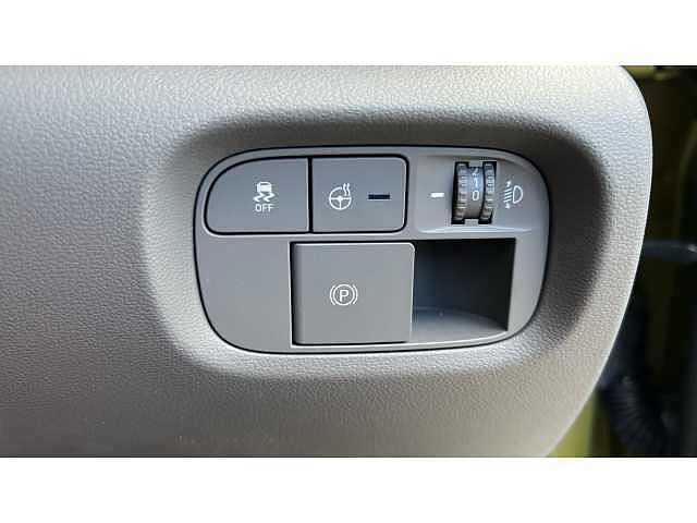 Hyundai INSTER Inster 5Dr HAT 85kW Cross 49kWh Amazonas Green