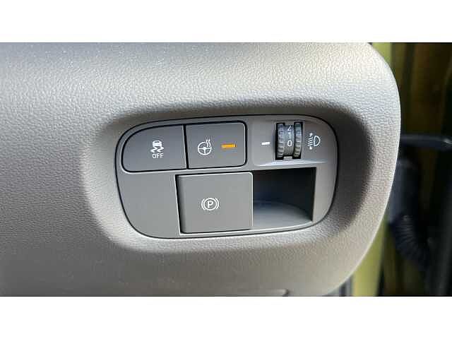 Hyundai INSTER Inster 5Dr HAT 85kW Cross 49kWh Amazonas Green