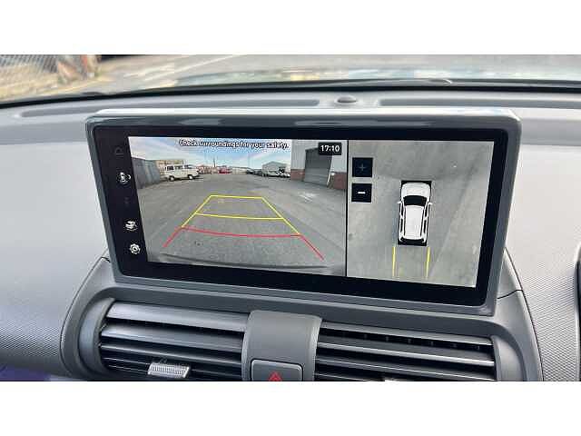 Hyundai INSTER Inster 5Dr HAT 85kW Cross 49kWh Amazonas Green