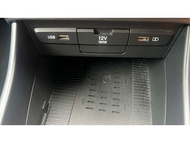 Hyundai BAYON BAYON 1.0 TGDi 48V MHEV Premium 5dr DCT RED