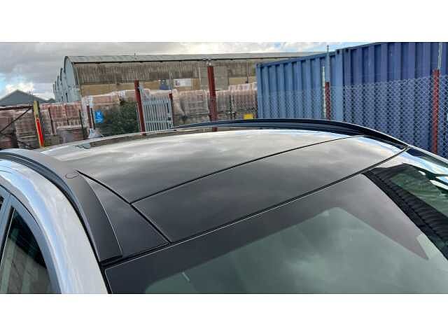 Hyundai KONA KONA 160kW Ultimate 65kWh 5dr Auto White