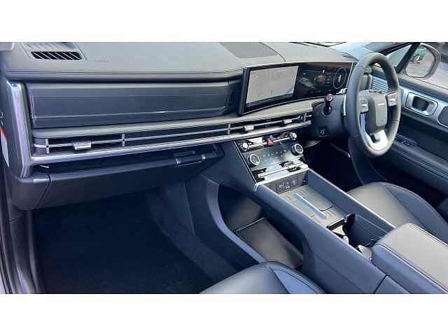 Hyundai SANTA FE SANTA FE 1.6 TGDi 239 Hybrid Ultimate 5dr 4WD Auto Typhoon Silver