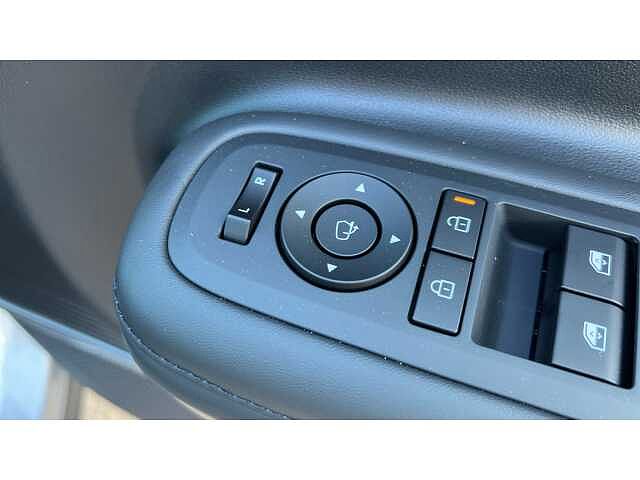 Hyundai SANTA FE SANTA FE 1.6 TGDi 239 Hybrid Ultimate 5dr 4WD Auto Typhoon Silver