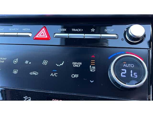 Hyundai SANTA FE SANTA FE 1.6 TGDi 239 Hybrid Ultimate 5dr 4WD Auto Typhoon Silver
