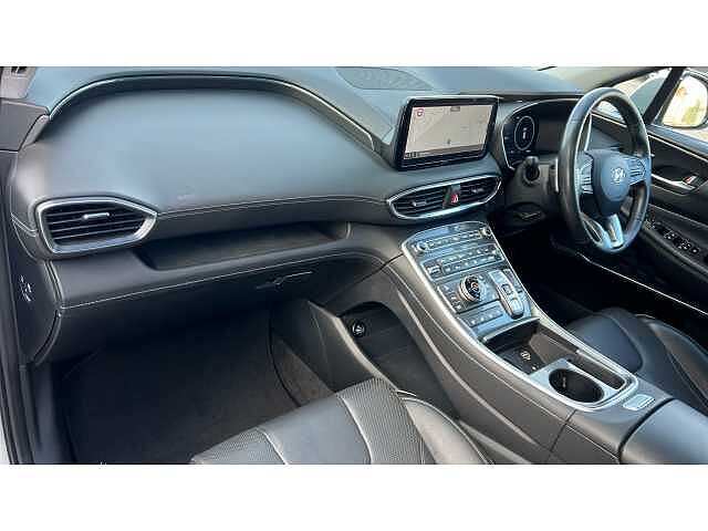 Hyundai SANTA FE SANTA FE 1.6 TGDi Plug-in Hybrid Ultimate 5dr 4WD Auto SILVER