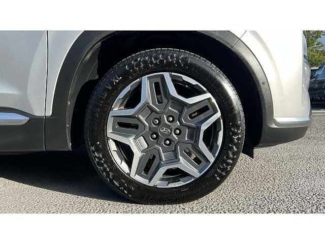 Hyundai SANTA FE SANTA FE 1.6 TGDi Plug-in Hybrid Ultimate 5dr 4WD Auto SILVER