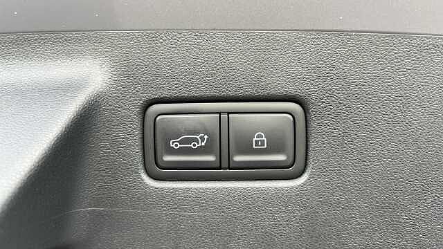 Hyundai SANTA FE Santa FE 7st 1.6TGDi Phev Clgy AU 4WD Typhoon Silver