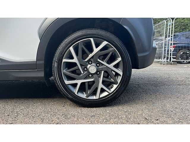Hyundai KONA KONA 1.6 GDi Hybrid Premium SE 5dr DCT White