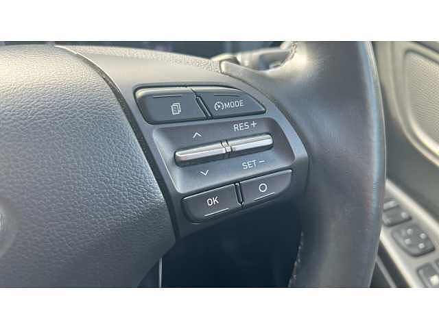 Hyundai KONA KONA 1.6 GDi Hybrid Premium SE 5dr DCT White