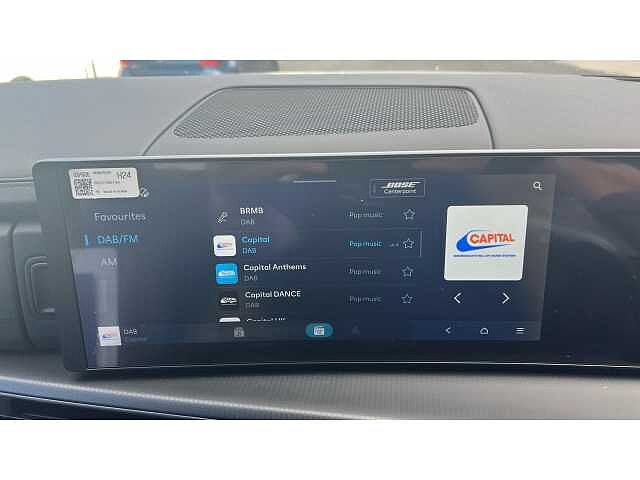 Hyundai SANTA FE SANTA FE 1.6 TGDi 239 Hybrid Calligraphy 5dr 4WD Auto Creamy White