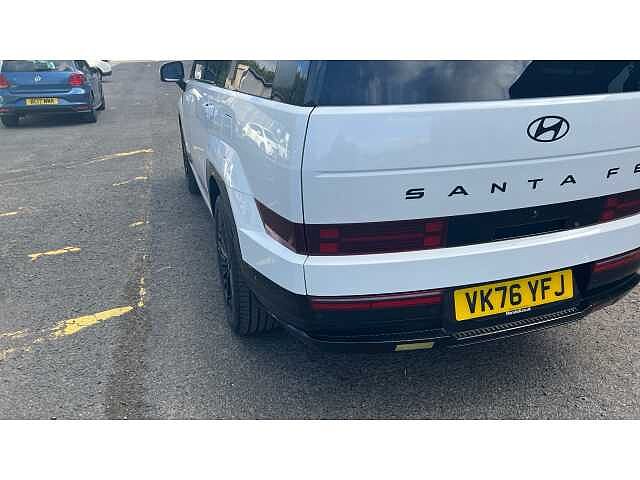 Hyundai SANTA FE SANTA FE 1.6 TGDi 239 Hybrid Calligraphy 5dr 4WD Auto Creamy White