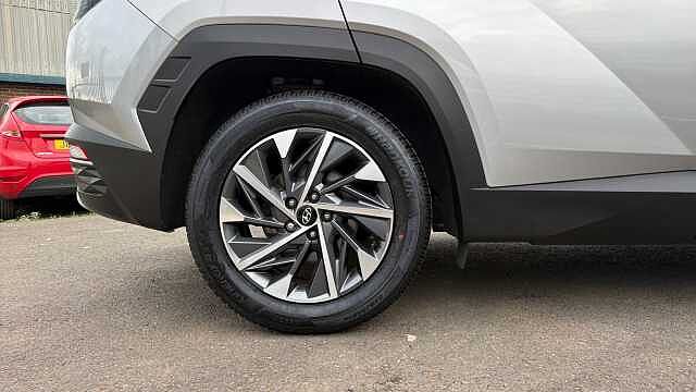 Hyundai TUCSON 1.6 TGDi Premium 5dr 2WD Petrol Estate Silver