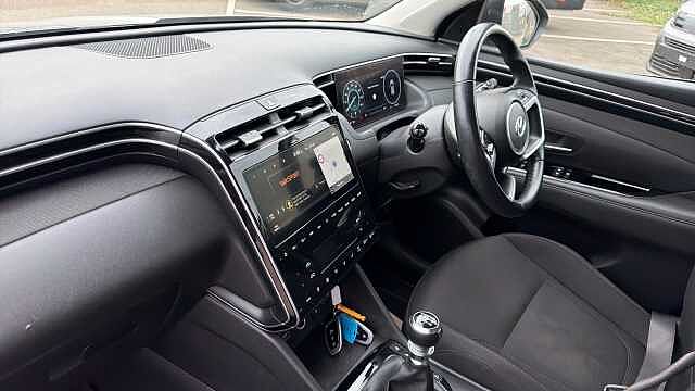 Hyundai TUCSON 1.6 TGDi Premium 5dr 2WD Petrol Estate Silver