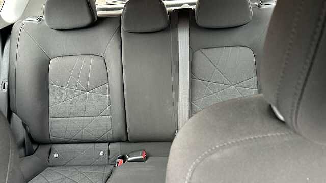 Hyundai BAYON 1.0 TGDi 48V MHEV SE Connect 5dr Petrol Hatchback White