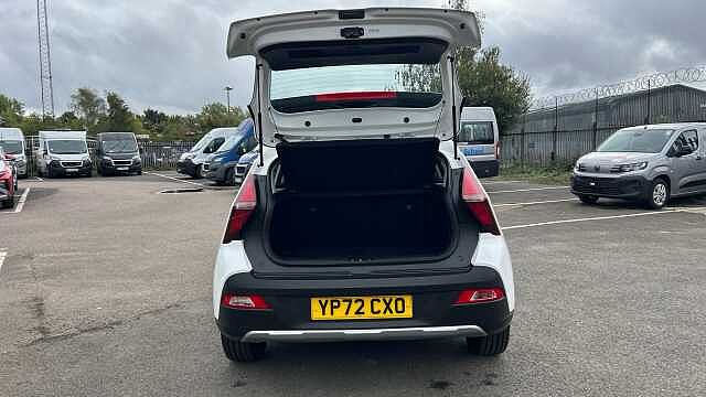 Hyundai BAYON 1.0 TGDi 48V MHEV SE Connect 5dr Petrol Hatchback White