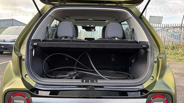 Hyundai INSTER 85kW Cross 49kWh 5dr Auto Electric Hatchback Matte - Amazonas Green
