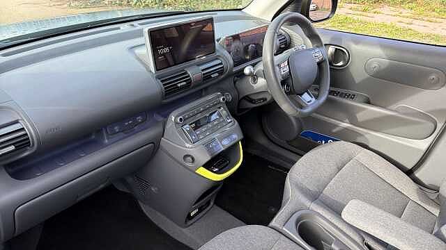 Hyundai INSTER 85kW Cross 49kWh 5dr Auto Electric Hatchback Matte - Amazonas Green