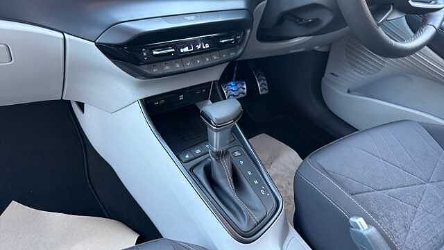 Hyundai BAYON 1.0 TGDi 48V MHEV Ultimate 5dr DCT Petrol Hatchback White