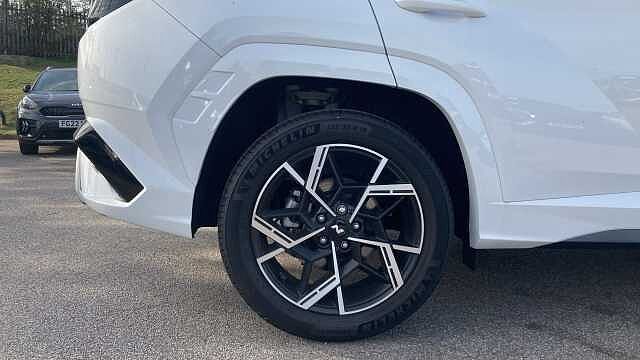 Hyundai TUCSON 1.6T Hybrid N Line 5dr Auto Hybrid Estate Pearl - Serenity White