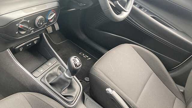 Hyundai I20 1.0T GDi Advance [Nav] 5dr Petrol Hatchback White