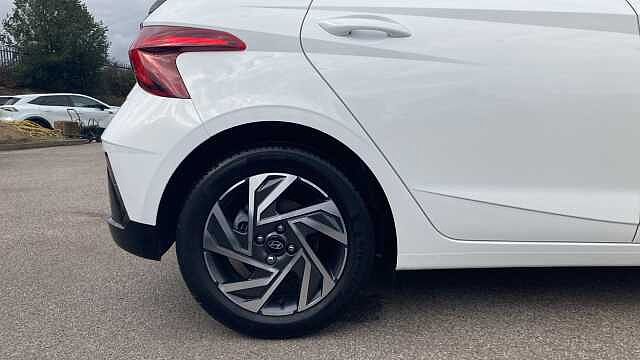 Hyundai I20 1.0T GDi Advance [Nav] 5dr Petrol Hatchback White