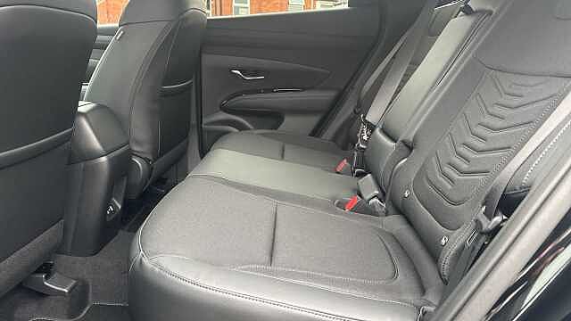 Hyundai TUCSON 1.6T 239 Hybrid Black Line 5dr Auto Hybrid Estate Abyss Black - Pearl