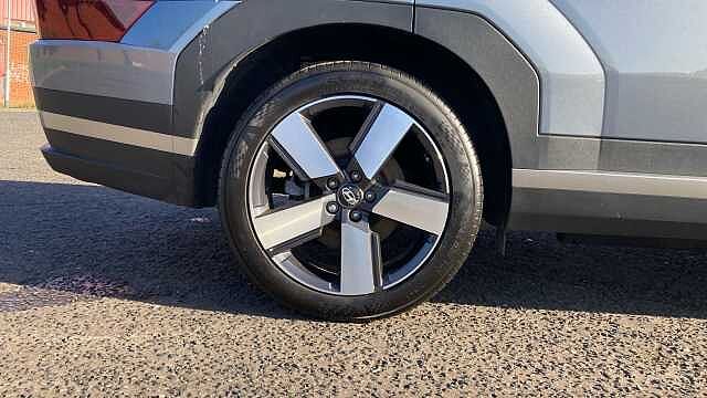 Hyundai SANTA FE 1.6 TGDi Plug-in Hybrid Premium 5dr 4WD Auto Estate Blue