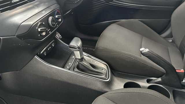 Hyundai BAYON 1.0 TGDi [90] Black Line 5dr DCT Red
