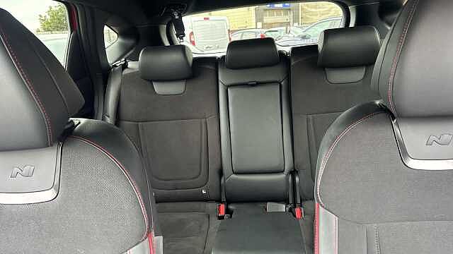 Hyundai TUCSON 1.6 TGDi Plug-in Hybrid N Line 5dr 4WD Auto Red