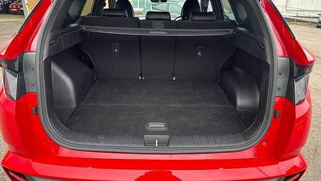 Hyundai TUCSON 1.6 TGDi Plug-in Hybrid N Line 5dr 4WD Auto Red