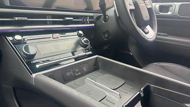 Hyundai SANTA FE 1.6 TGDi Plug-in Hybrid Ultimate 5dr 4WD Auto Pearl - Abyss Black