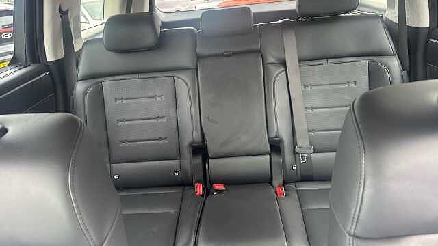 Hyundai SANTA FE 1.6 TGDi Plug-in Hybrid Ultimate 5dr 4WD Auto Pearl - Abyss Black