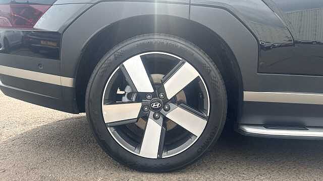 Hyundai SANTA FE 1.6 TGDi Plug-in Hybrid Ultimate 5dr 4WD Auto Pearl - Abyss Black