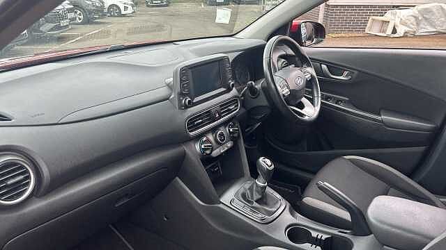 Hyundai KONA 1.0T GDi Play Edition 5dr Red