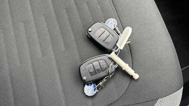 Hyundai I10 1.0 [63] Advance 5dr [Nav] White