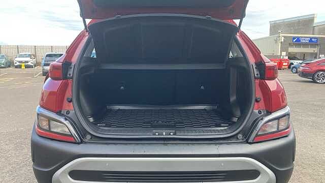 Hyundai KONA 1.6 GDi Hybrid SE Connect 5dr DCT Red