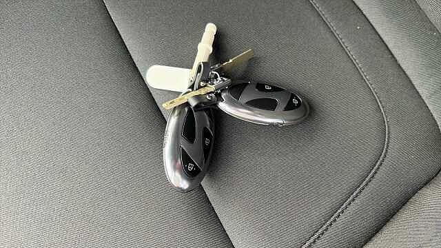 Hyundai TUCSON 1.6T 239 Hybrid Black Line 5dr Auto Hybrid Estate Pearl - Abyss Black
