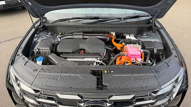 Hyundai TUCSON 1.6T 239 Hybrid Black Line 5dr Auto Hybrid Estate Pearl - Abyss Black