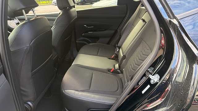 Hyundai TUCSON 1.6T 239 Hybrid Black Line 5dr Auto Hybrid Estate Abyss Black - Pearl
