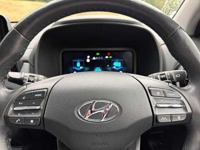 Hyundai KONA Hat 1.6 Gdi Hybrid 141 Ultimate Dct Black